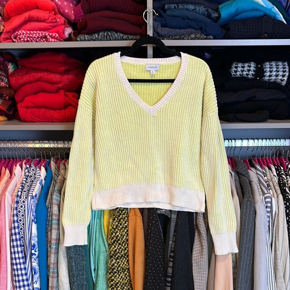 Evereve yellow/white v neck long sleeve sweater size XS - Picture 1 of 3